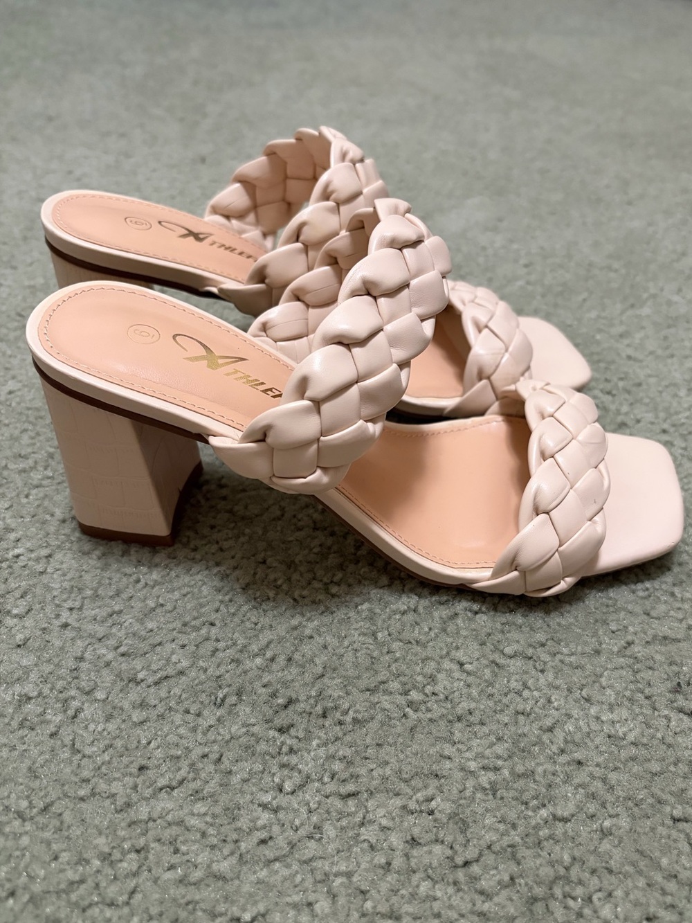 Nude Heels - Picture 4 of 5